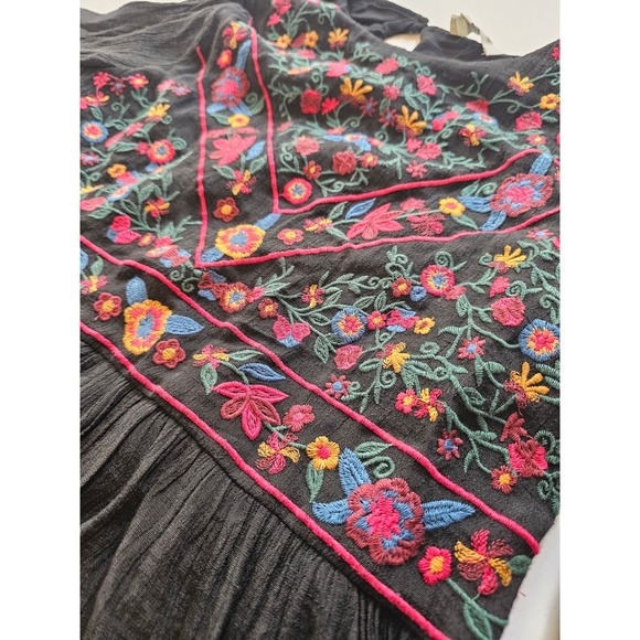 Umgee Boho Embroidered Mini Dress M Black Bell Sleeve Peasant Festival - Picture 3 of 7
